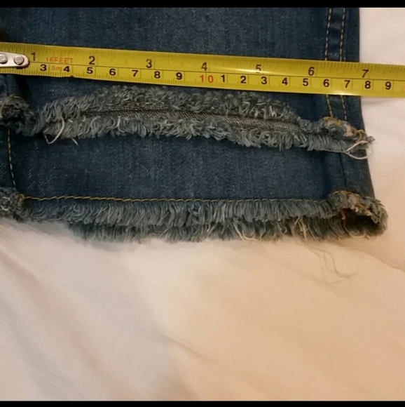 Evolution In Design Jeans - Picture 5 of 8